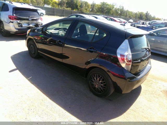 Toyota Prius C One/three/two/four 2014 JTDKDTB39E1568089 Image 3