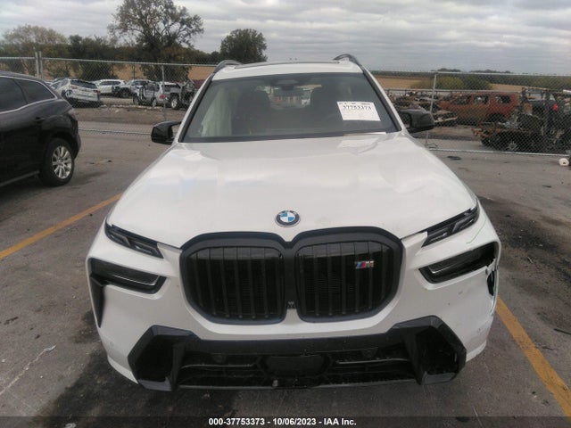 BMW X7 M60i 2024 аукцион фото