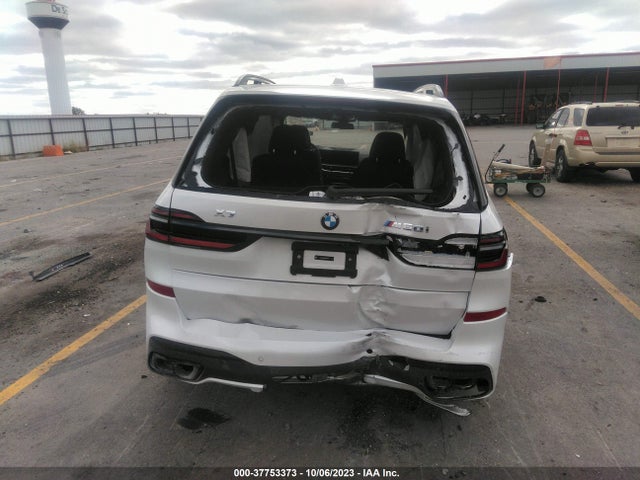 BMW X7 M60i 2024 аукцион фото