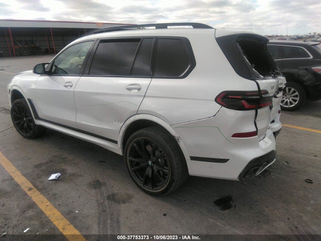 BMW X7 M60i 2024 аукцион фото