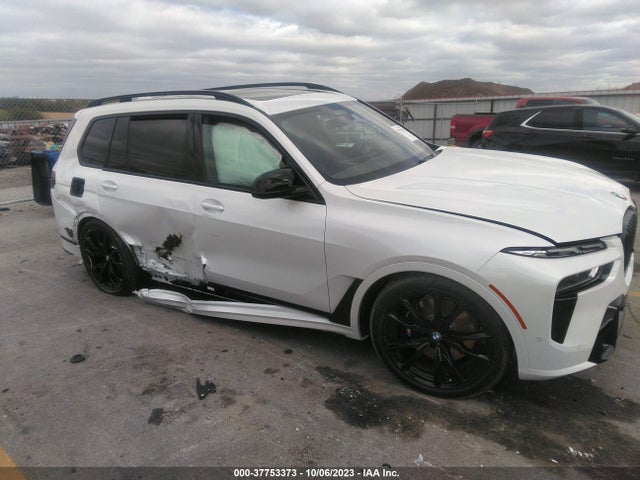BMW X7 M60i 2024 аукцион фото