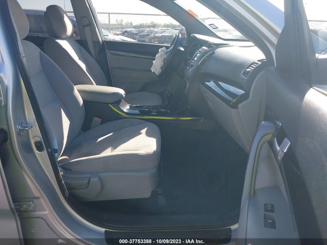 KIA SORENTO LX 2014 5XYKTCA68EG530285 Image 5