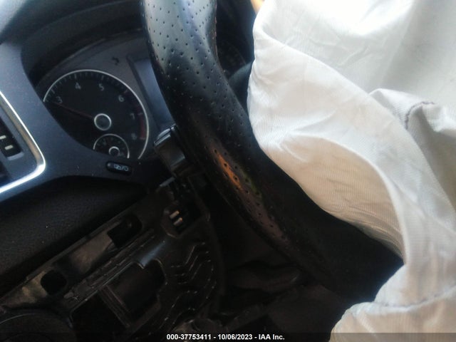 3VW4T7AJ8EM377332 Volkswagen Jetta Sedan Gli Autobahn