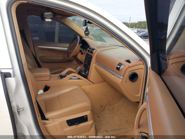 2010 PORSCHE CAYENNE WP1AA2AP4ALA04494 Photo 4