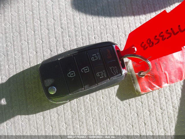 KIA SEDONA LX 2016 KNDMB5C11G6092417 Image 11