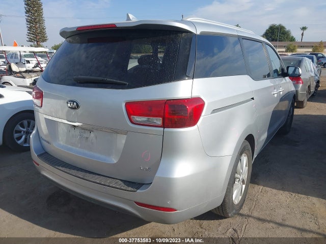 KIA SEDONA LX 2016 KNDMB5C11G6092417 Image 4