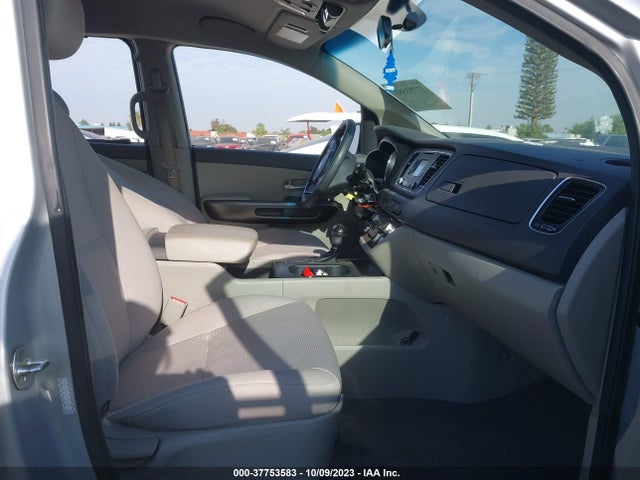 KIA SEDONA LX 2016 KNDMB5C11G6092417 Image 5