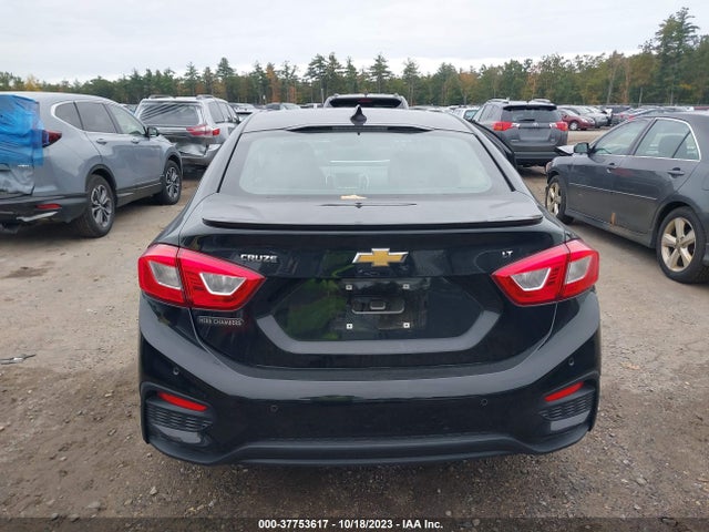 Chevrolet Cruze Lt Auto 2018 1G1BE5SM9J7245677 Image 16