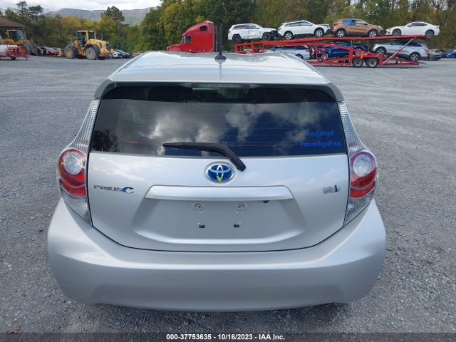 Toyota Prius C One/three/two/four 2014 JTDKDTB36E1059013 Image 17