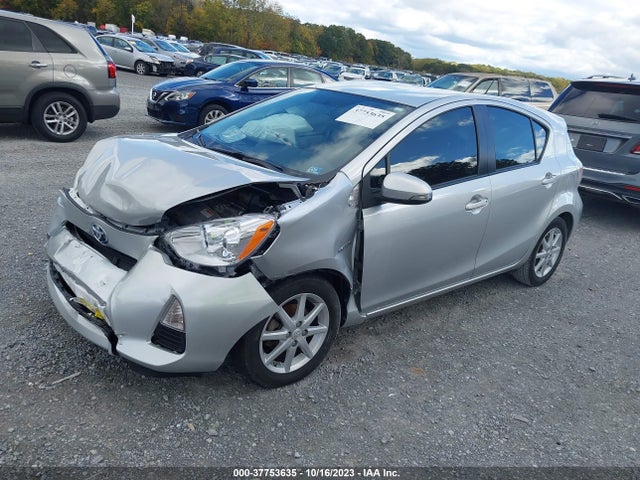 Toyota Prius C One/three/two/four 2014 JTDKDTB36E1059013 Image 2