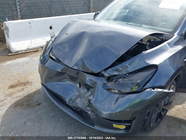 7SAYGDEF5NF317898 Tesla Model Y Performance
