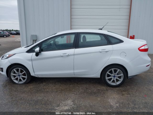 3FADP4BJ2KM106191 Ford FIESTA SE