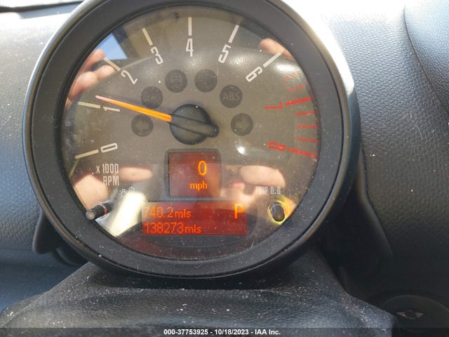 2016 MINI COUNTRYMAN WMWZC5C57GWU00502 Photo 6