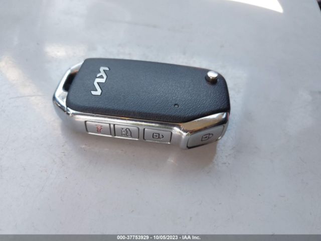 KNDJ23AU7N7809737 KIA SOUL LX