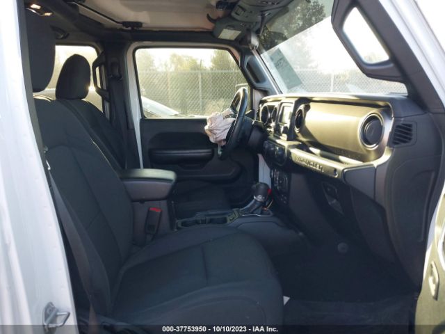 1C4HJXDG2KW500774 Jeep Wrangler Unlimited Sport S
