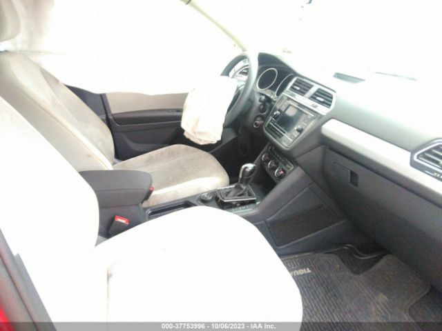 2019 VOLKSWAGEN TIGUAN 3VV0B7AX8KM189206 Photo 4