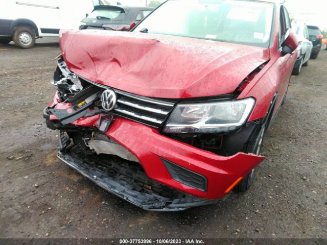 2019 VOLKSWAGEN TIGUAN 3VV0B7AX8KM189206 Photo 5