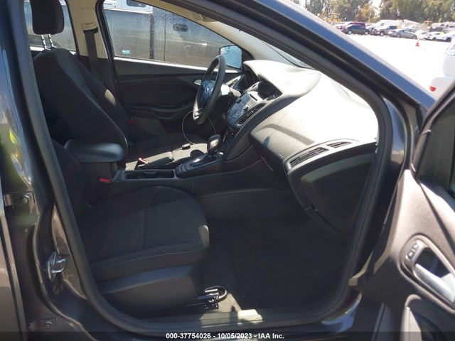 Ford FOCUS SE 2017 1FADP3FE9HL236101 Image 5