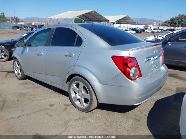 Chevrolet SONIC LTZ 2016 1G1JE5SBXG4140585 Image 3
