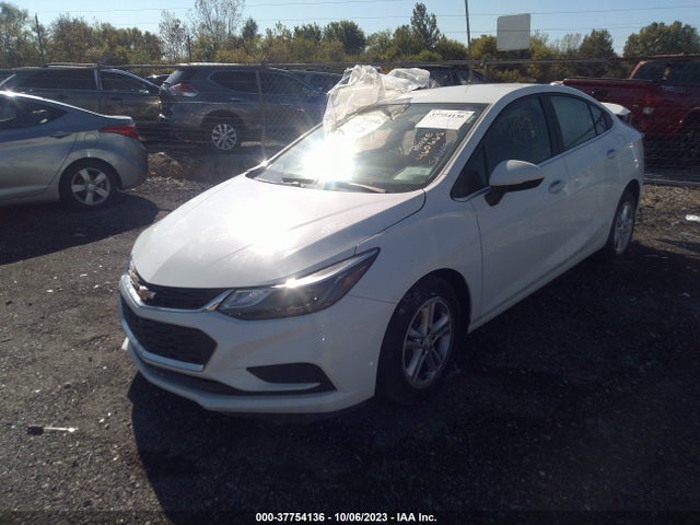 Chevrolet CRUZE LT 2017 1G1BE5SM0H7217941 Image 2