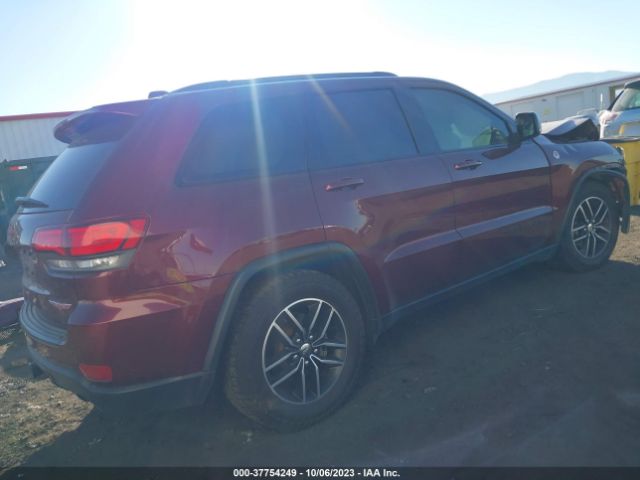 1C4RJFLG3JC199822 Jeep Grand Cherokee Trailhawk