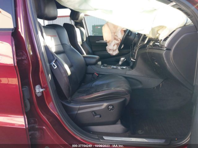 1C4RJFLG3JC199822 Jeep Grand Cherokee Trailhawk