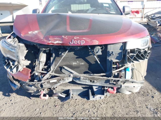 1C4RJFLG3JC199822 Jeep Grand Cherokee Trailhawk