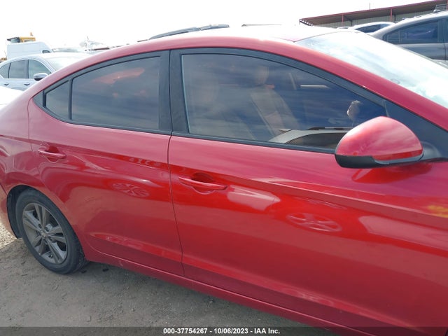 Hyundai ELANTRA SEL 2018 5NPD84LF8JH232240 Image 14