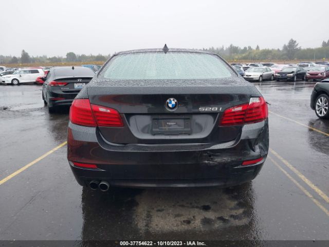 WBA5A5C51ED501578 BMW 5 Series 528i
