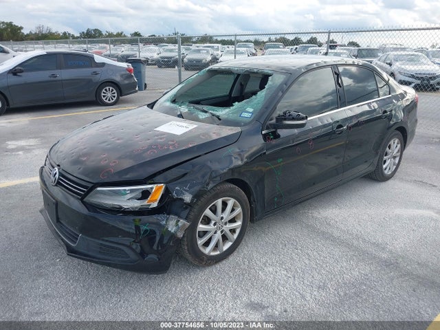 3VWD07AJ9EM371175 Volkswagen Jetta Sedan Se W/connectivity