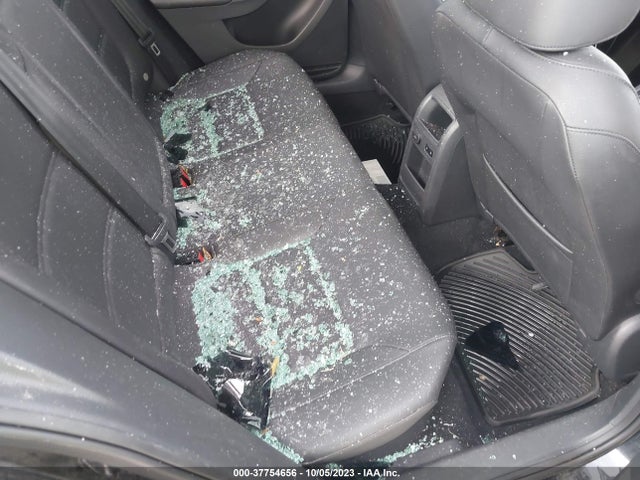 3VWD07AJ9EM371175 Volkswagen Jetta Sedan Se W/connectivity