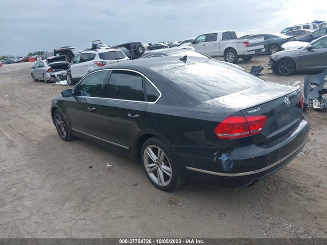 1VWCT7A33EC025631 Volkswagen Passat Sel Premium
