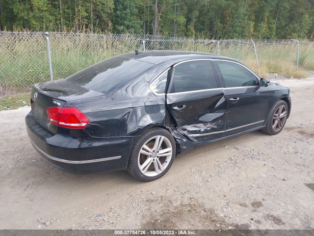 1VWCT7A33EC025631 Volkswagen Passat Sel Premium