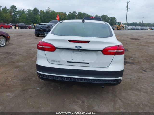 1FADP3E29HL209004 Ford FOCUS S