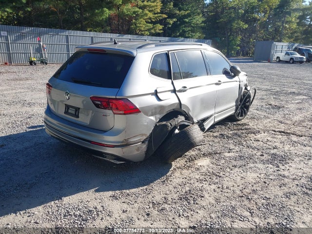 3VV2B7AX6MM124981 Volkswagen Tiguan Se/se R-line Black/sel