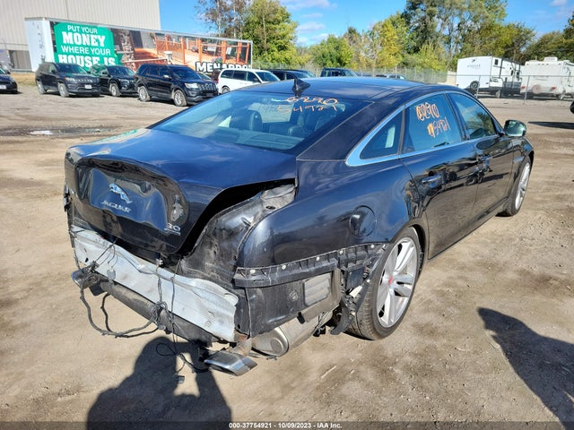 2015 JAGUAR XJ SAJWJ2GD9F8V79593 Photo 3