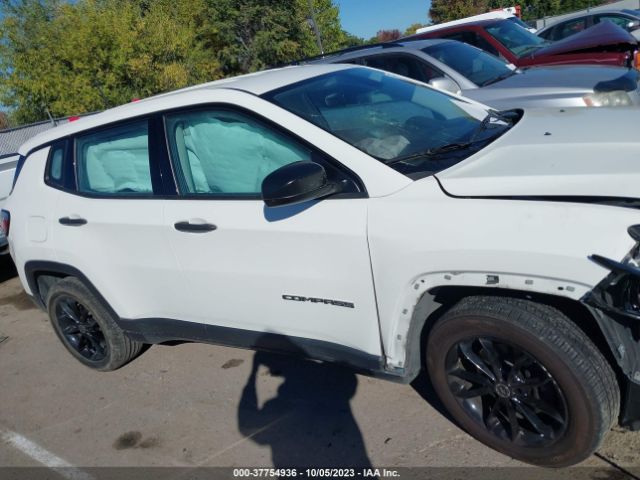 3C4NJCAB6JT123987 Jeep Compass Sport