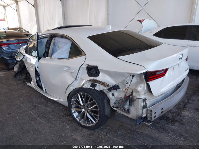 Lexus IS 250 2014 JTHBF1D21E5033865 Image 3