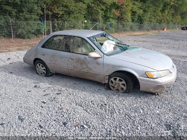 1999 TOYOTA CAMRY LE/XLE VIN: 4T1BF28K3XU076738