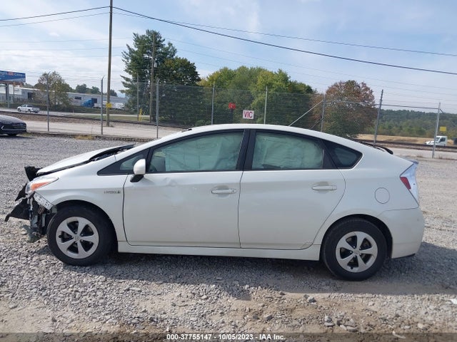 Toyota Prius Four 2015 JTDKN3DU4F0442975 Image 14