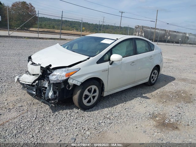 Toyota Prius Four 2015 JTDKN3DU4F0442975 Image 2