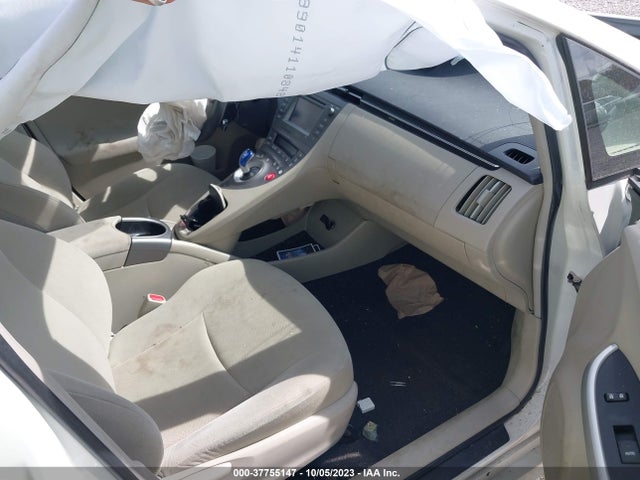Toyota Prius Four 2015 JTDKN3DU4F0442975 Image 5