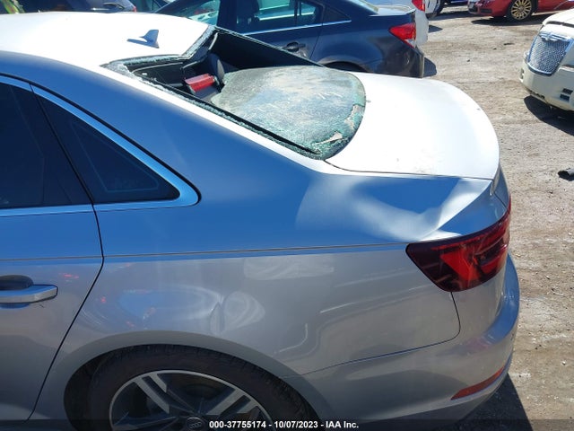 Audi A4 Premium Plus 2018 WAULMAF44JN019525 Image 6