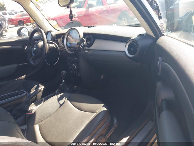 2012 MINI COOPER HARDTOP WMWSU3C57CT543867 Photo 4