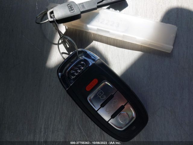 WA1LFAFP9FA032223 Audi Q5 Premium Plus