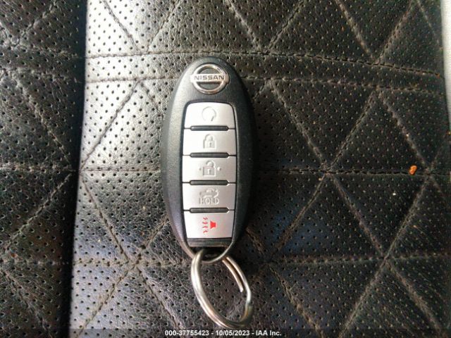 1N4AA6AP4HC375437 Nissan Maxima Platinum