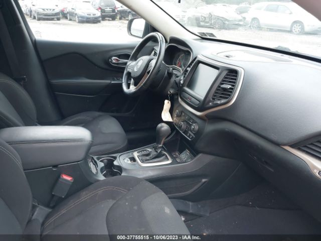 1C4PJLCB4GW363290 Jeep Cherokee Latitude