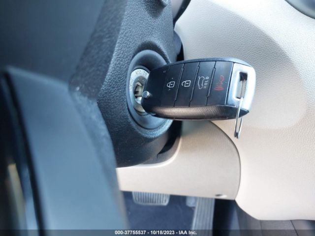 5XYPG4A52KG495567 KIA Sorento Lx V6