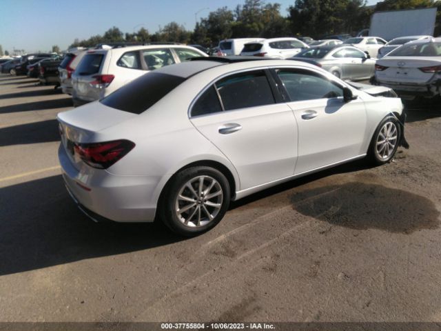 W1K3G4EB0LW044713 Mercedes-Benz A-class A 220