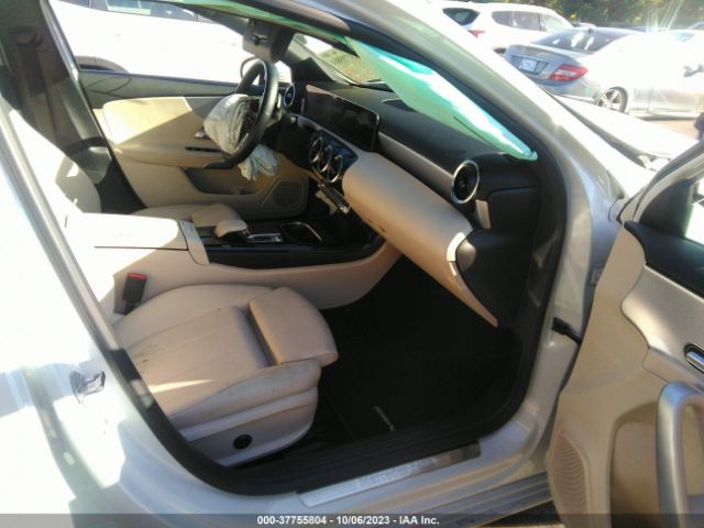 W1K3G4EB0LW044713 Mercedes-Benz A-class A 220